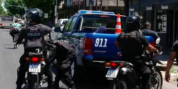 El procedimiento del video ocurrió en enero y concluyó frente a la Terminal de Ómnibus Mariano Moreno.