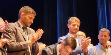 Leonardo Viotti firmó un convenio con la Provincia para aumentar las partidas para niñez y adolescencia