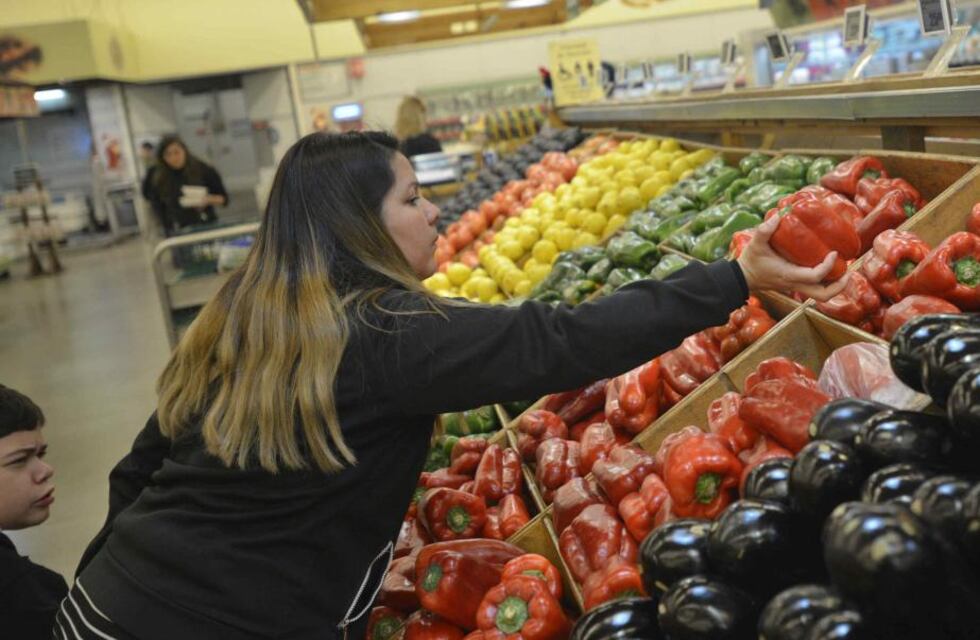 Número récord para la inflación de abril: los alimentos fueron de los rubros que más subieron