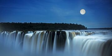 Las reservas se realizan desde la página de Iguazú Argentina.