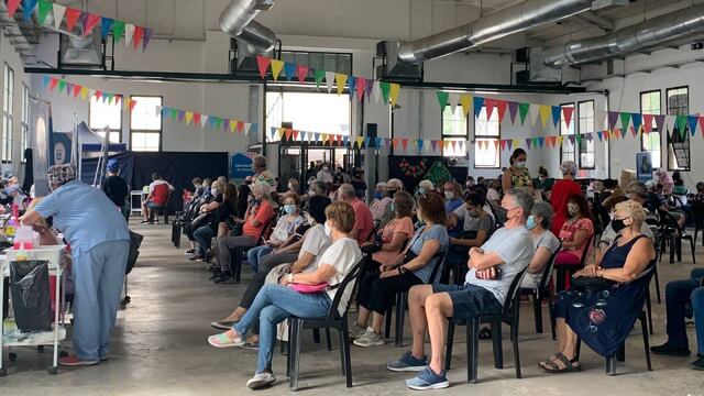 Se alcanzó un récord de casos de coronavirus en Santa Fe. (@MauroYasprizza)