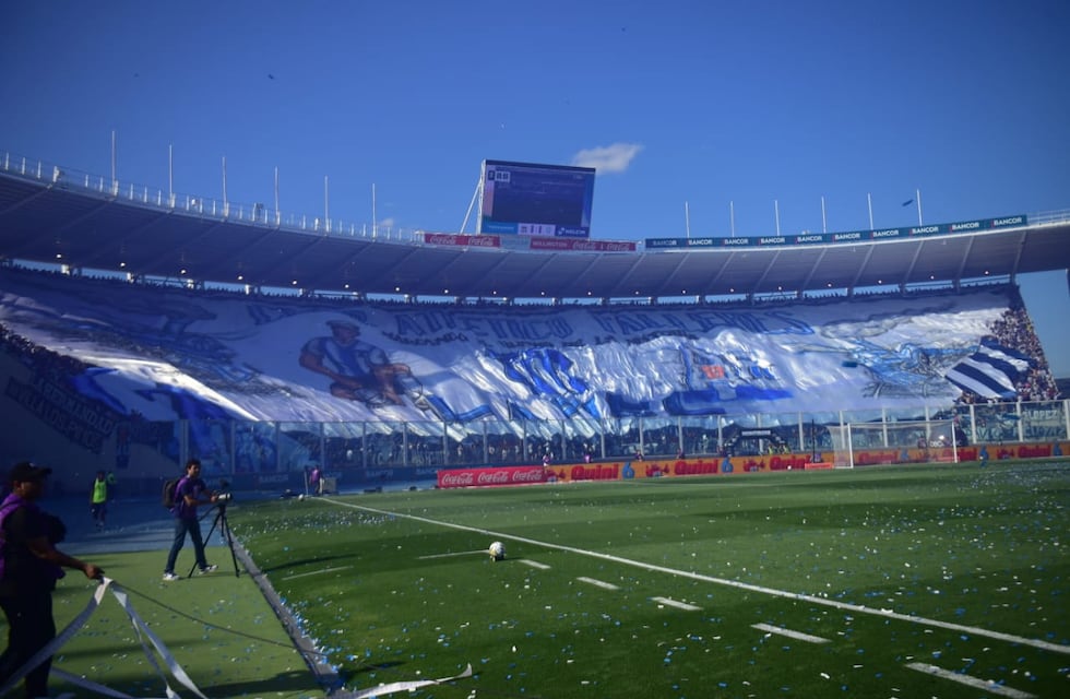 En fotos y videos: el Talleres-Belgrano con un deslumbrante recibimiento Albiazul