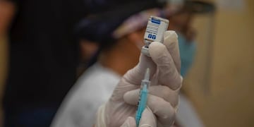 Los mayores de 70 años que quieran vacunarse podrán inscribirse a partir del lunes al mediodía