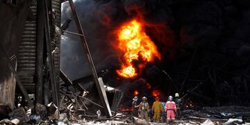 Explotó una planta química en el distrito Bang Phli, provincia de Samut Prakan, Tailandia.