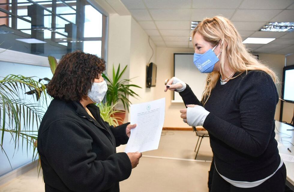 La Municipalidad entregó títulos de propiedad