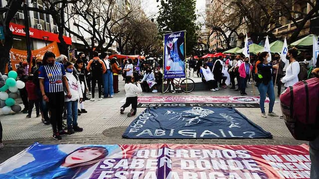 La familia de Abigail Carniel organizó una nueva marcha para pedir justicia.