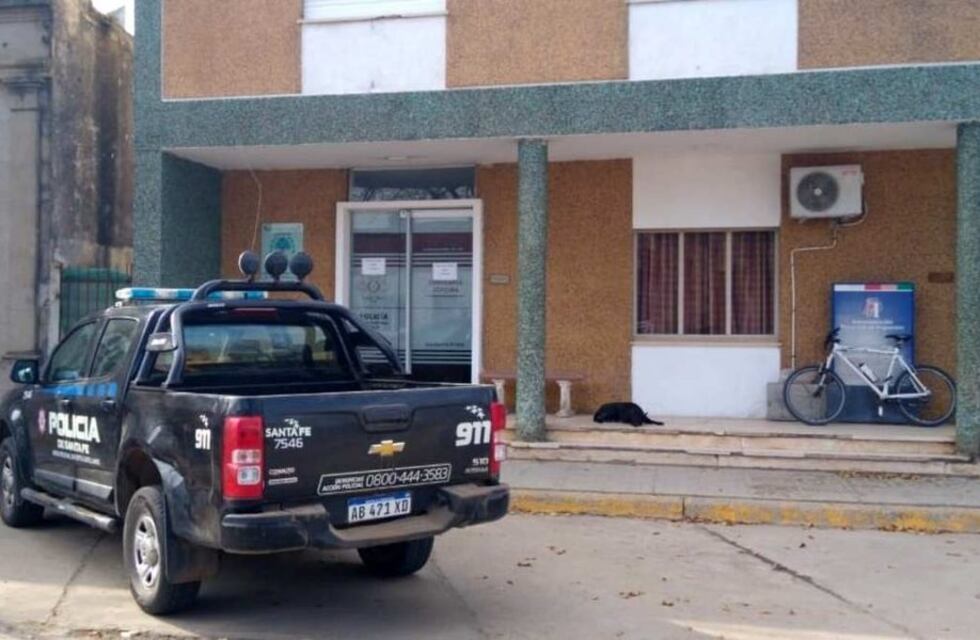 Brutal femicidio en Humberto Primo: asesinó de una cuchillada en el cuello a su esposa y se entregó