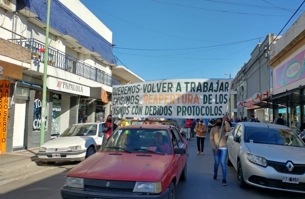 La falta de empleo y una nueva protesta de trabajadores de tragamonedas