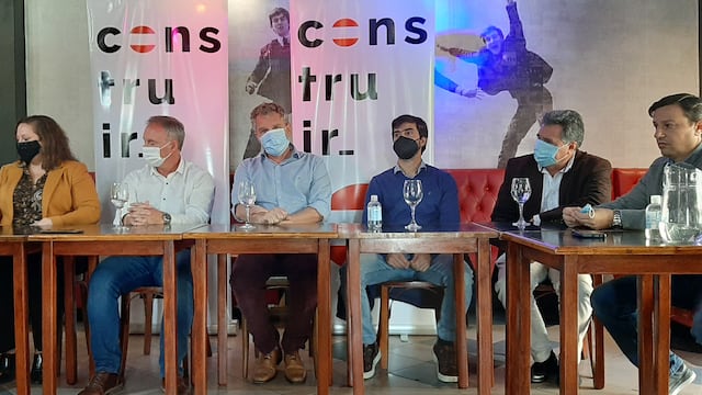 Construir, el espacio radical dentro de Cambiemos que presentaron en Paraná Pedro Galimberti y Darío Schneider.