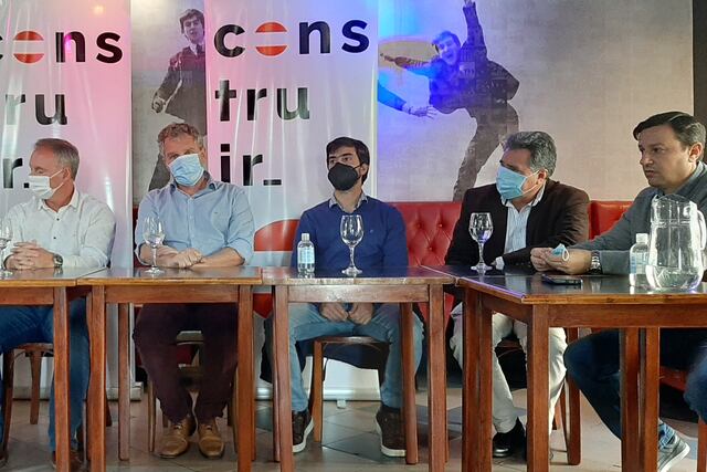 Construir, el espacio radical dentro de Cambiemos que presentaron en Paraná Pedro Galimberti y Darío Schneider.