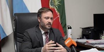 Azcué ponderó los aportes que hicieron las instituciones intermedias.