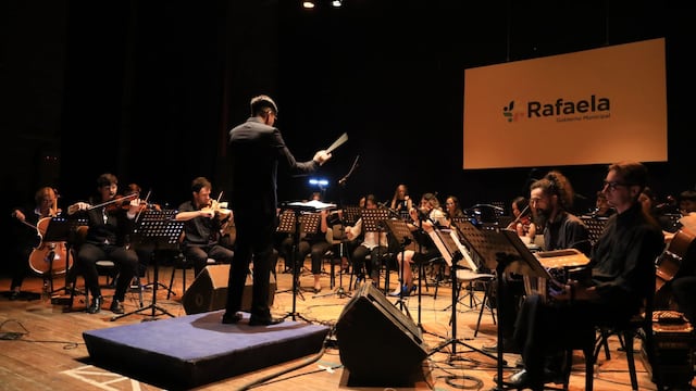 La Escuela Municipal de Música “Remo Pignoni” y la Orquesta Municipal de Tango presentaron “Piazzolla Sinfónico”.
