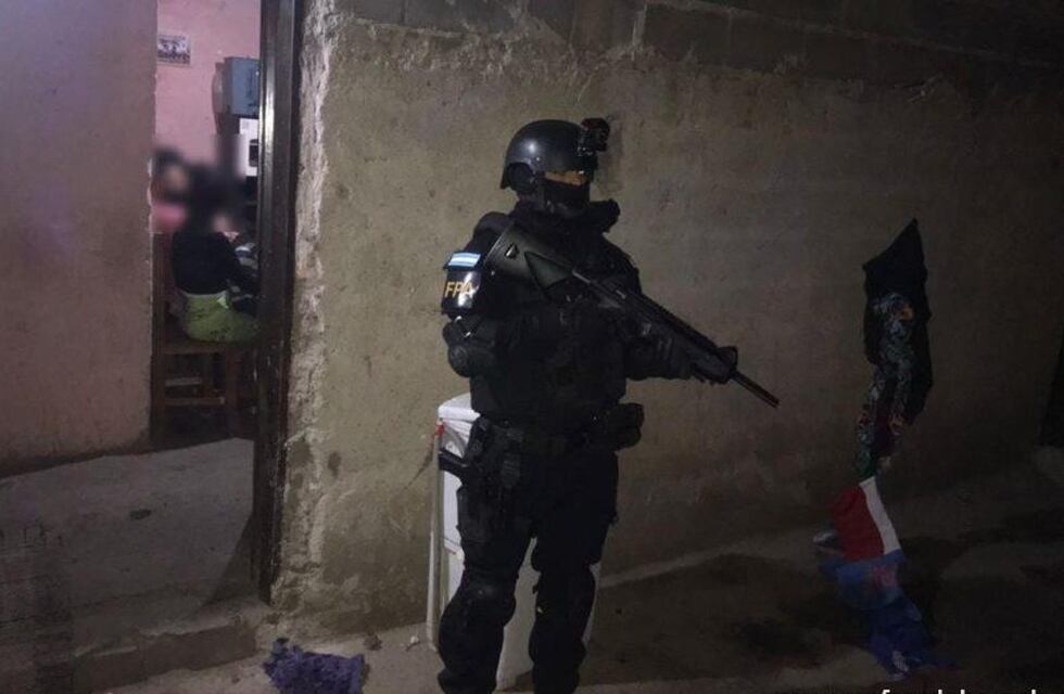 Cruz del Eje: detuvieron a dos cuñados que se dedicaban a vender drogas