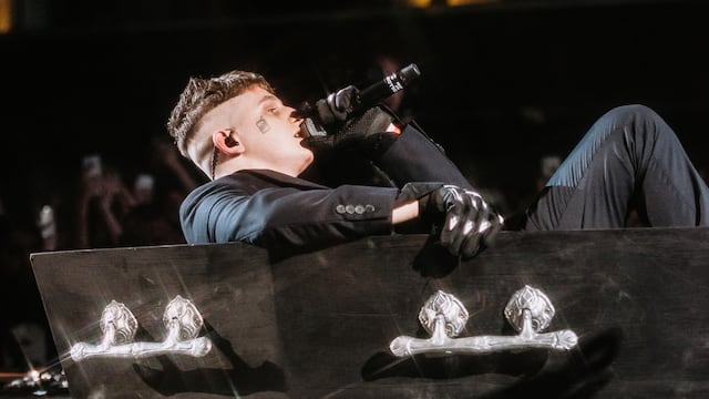 Dillom se despidió de “Post Mortem” en el Movistar Arena con Calamaro, Miranda! y más invitados de lujo