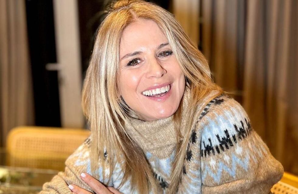 A los 56 años, Flavia Palmiero modeló en microbikini desde Francia y enamoró a todos