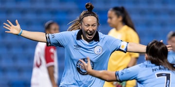 La "Colo" Victoria Arrieto abrió la cuenta para Belgrano en su goleada por la Primera del fútbol femenino (Prensa Belgrano).