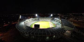 La nueva iluminación en el Kempes es de última generación, para la Copa América. (Gentileza Gobierno de Córdoba).