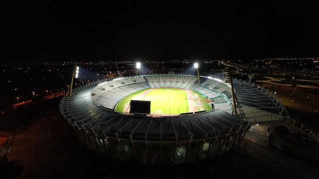 La nueva iluminación en el Kempes es de última generación, para la Copa América. (Gentileza Gobierno de Córdoba).