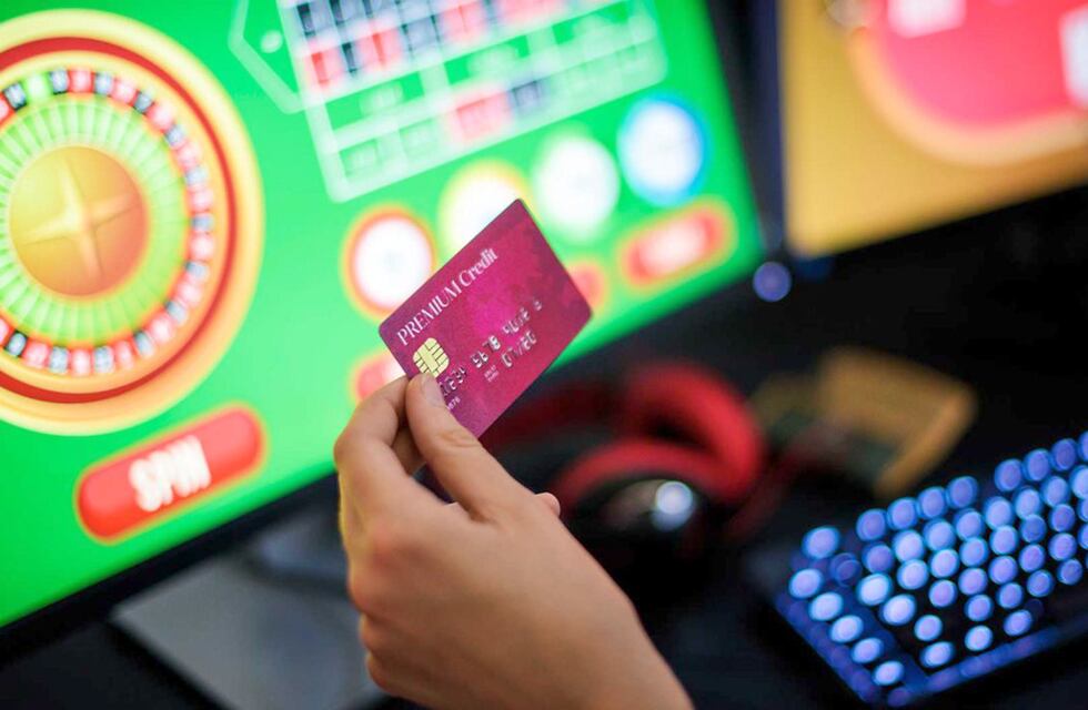 En medio de un fuerte lobby, trabajan para aprobar contrarreloj la ley contra el juego online