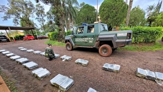 Gendarmería decomisa casi 280 kilogramos de marihuana en un operativo antidrogas en Puerto Rico.