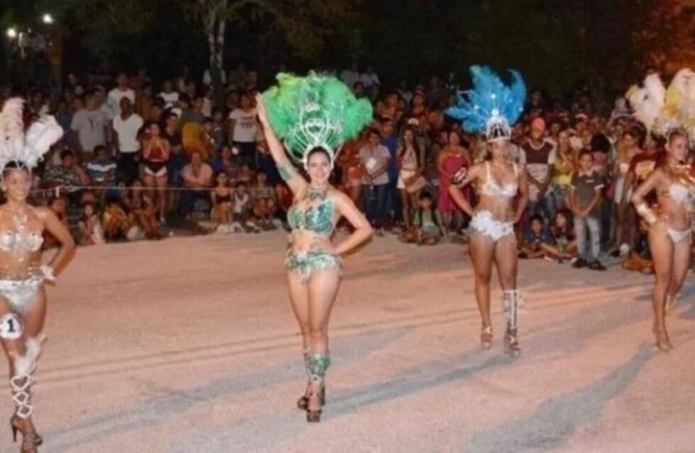 Montecarlo se prepara y dispone todo para disfrutar de los carnavales