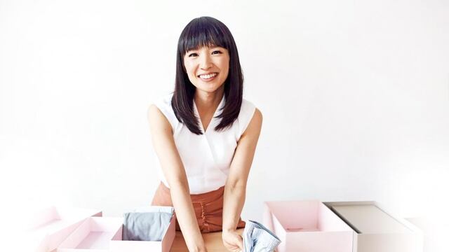 Marie Kondo explicó que abandonó la batalla contra el orden cuando se agrandó su familia.