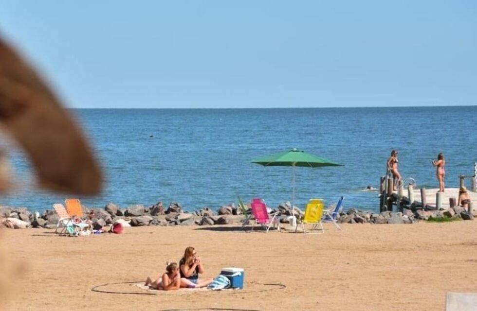 Miramar de Ansenuza: rescatan a turistas de la laguna