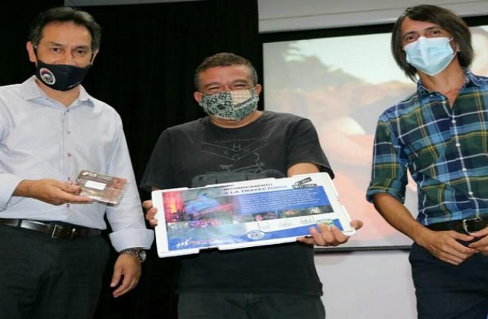 Trabajadores de la cultura de Montecarlo recibieron la “Tarjeta Cultural Misiones”