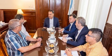 Avanzan las negociaciones para alcanzar acuerdos que beneficien a los trabajadores.