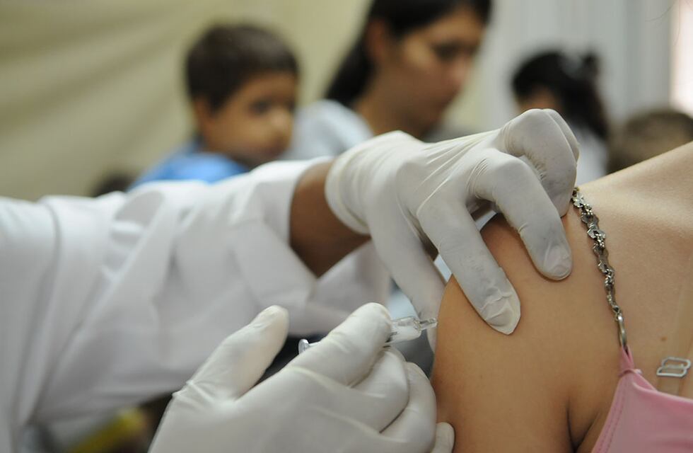 Salud planea iniciar la vacunación contra la gripe en marzo