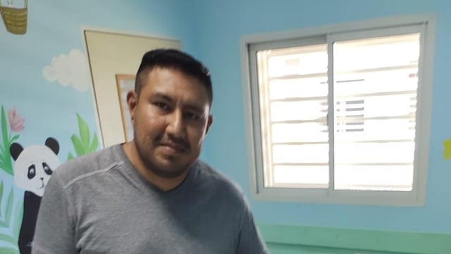 Sargento Enrique Giménez de la Patrulla Rural reanimó a una bebé caída a una pileta en Arroyito