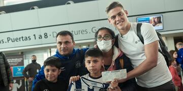 Talleres y un viaje inolvidable para dos hinchas Albiazules: Jessica y su hijo Tiago.