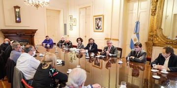 El presidente Alberto Fernández se reunió este lunes en la Casa Rosada con la cúpula de la Confederación General del Trabajo (CGT).