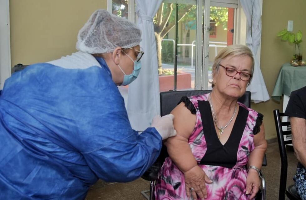 Los abuelos del Hogar de Ancianos Juan XXIII recibieron la vacuna contra el Covid-19