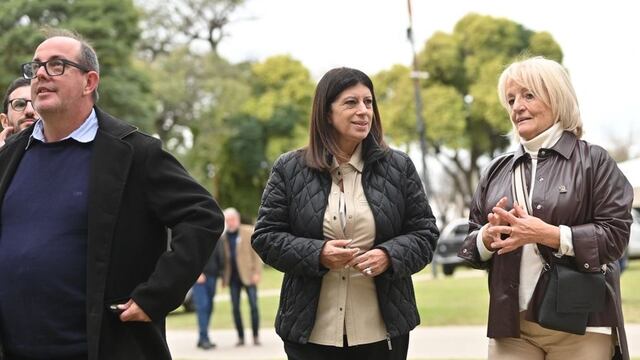 Alejandro Ambort, Clara García y Norma Bessone, la presidenta del SRR