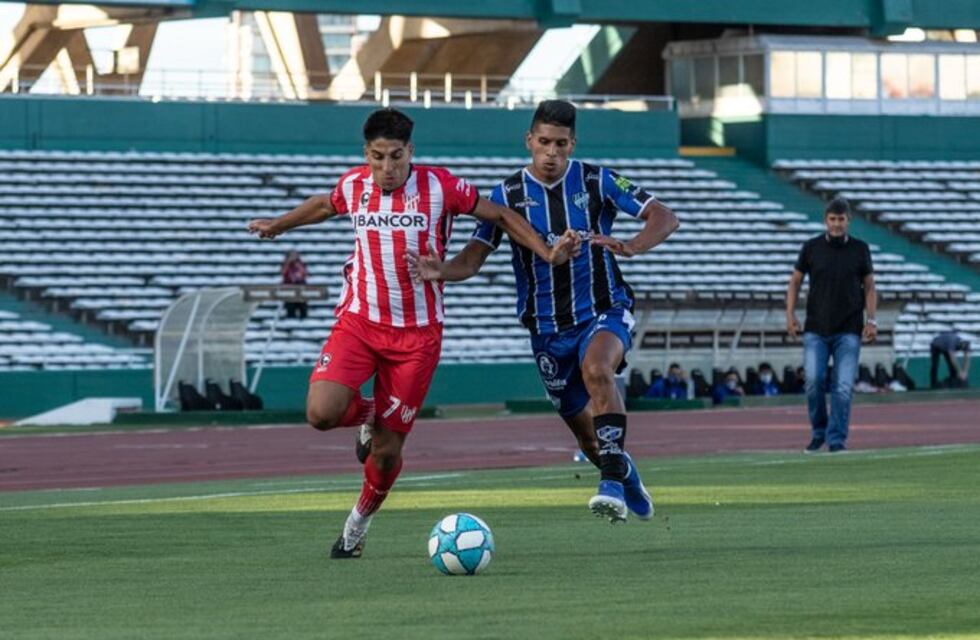 Instituto perdió ante Almagro en una deslucida actuación