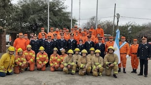 Parte del equipo de Bomberos Voluntarios de Jesús María.