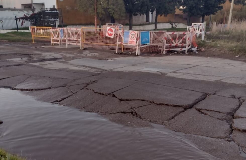 Piden informes por hundimientos de suelo y acciones contra ABSA por las obras paralizadas