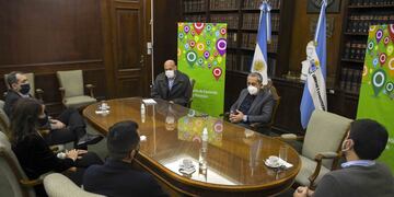 La cartera económica brindará capacitación a profesionales del interior.