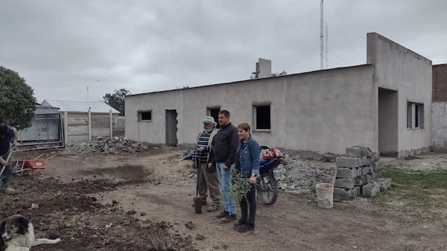 Cittadino recorrió la obra del Sum del Barrio Ranchos de Tres Arroyos
