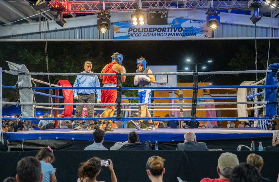 El Polideportivo Techado Sur IPV de Arroyito lleva el nombre “Diego Armando Maradona”