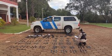 Decomisan contrabando de celulares en Puerto Iguazú. Prefectura Naval Argentina