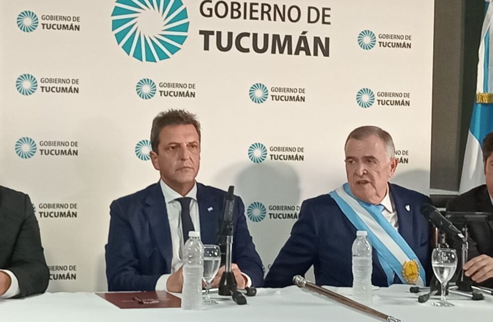 Massa recordó a Alfonsín y repitió un párrafo del Preámbulo