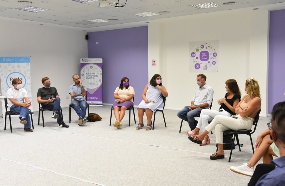 Visitó Rafaela la ministra de Igualdad, Género y Diversidad, María Florencia Marinaro