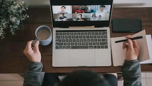 Cuál es la empresa que busca profesionales argentinos para un trabajo remoto.