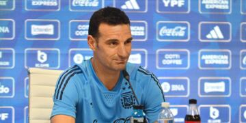 Scaloni habló este lunes de la formación argentina para enfrentar a Brasil.