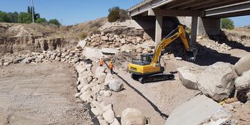 Uno de los trabajos que está realizando Hidráulica es en el control de erosión del cauce del arroyo Los Pozos. Gentileza Gobierno de Mendoza