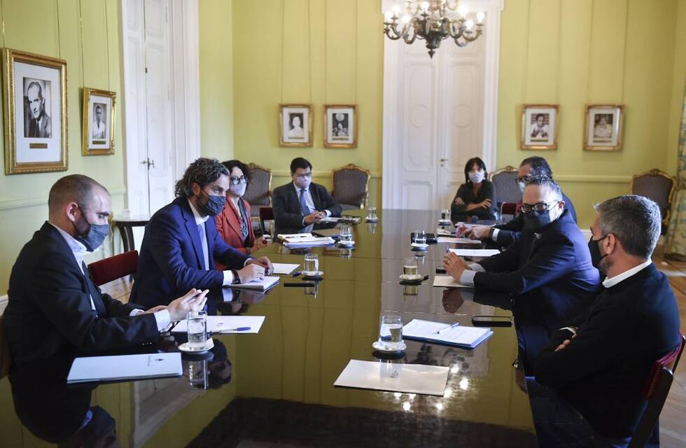 Alberto Fernández ordenó apurar la reconversión de planes sociales, un gasto de $112.000 millones