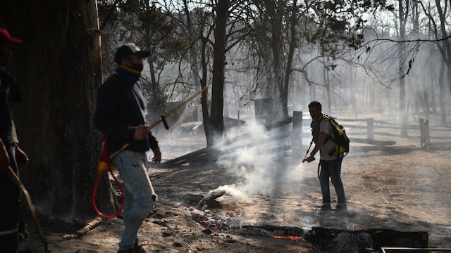 Incendios en las sierras de Córdoba en el Valle de calamuchita Potrero de Garay y Atos Pampa 18 agosto2021