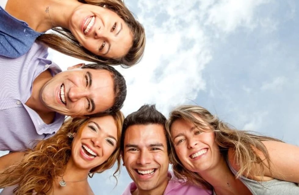 Cuál es el mes en el que nacen las personas más atractivas, según un estudio